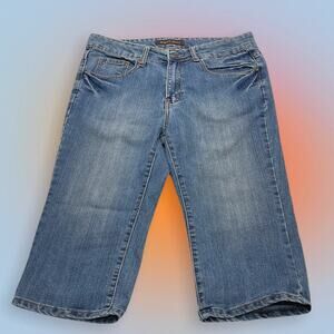 BOGARI JEANS Women’s 8 Capri Length Blue Jeans